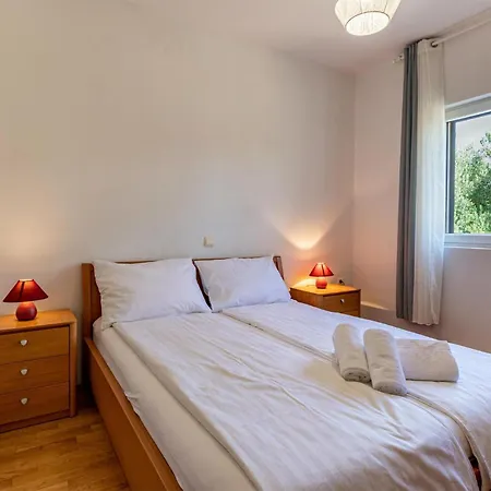 Cozy In With Wifi Maslenica