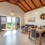 3 Bedroom Stunning In Maslenica