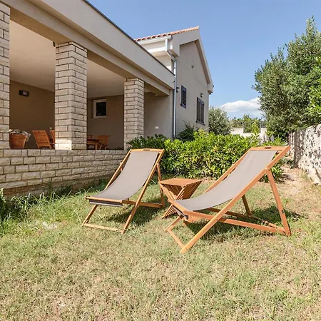 Holiday home Cozy In With Wifi *